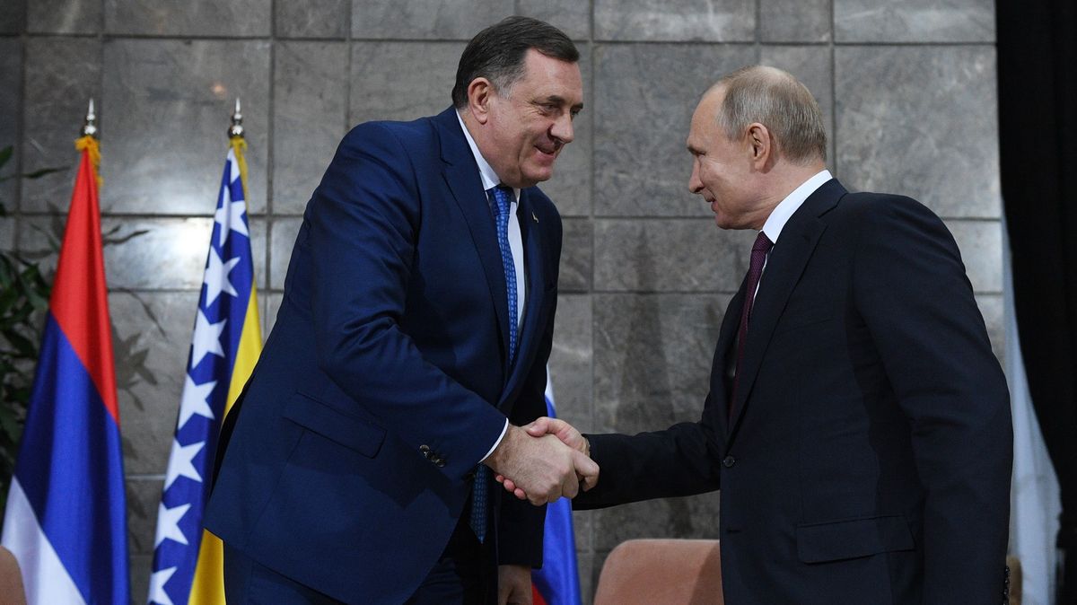 Křehká stabilita v ohrožení. Ve stínu Ukrajiny posiluje Rusko vliv v Bosně